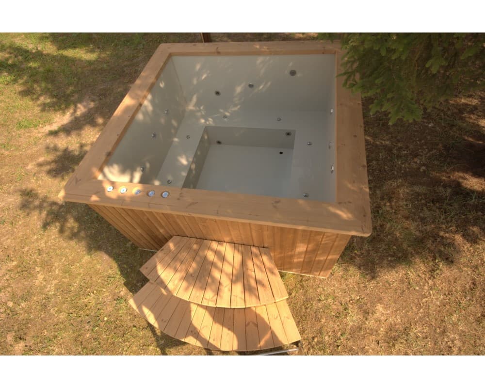 Firkantet spabad 180 × 180 cm med termotræsbeklædning image 1